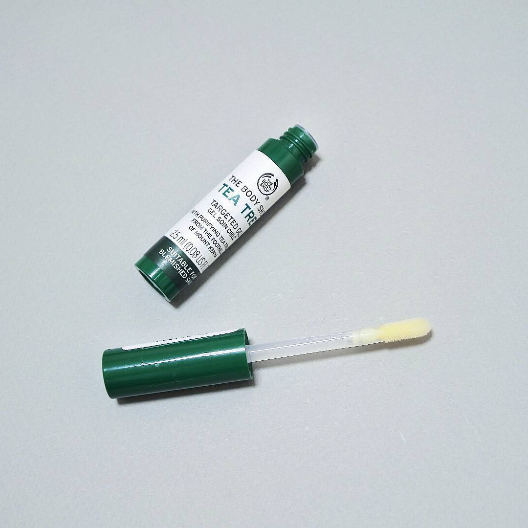Gel chấm giảm thâm mụn the Body Shop