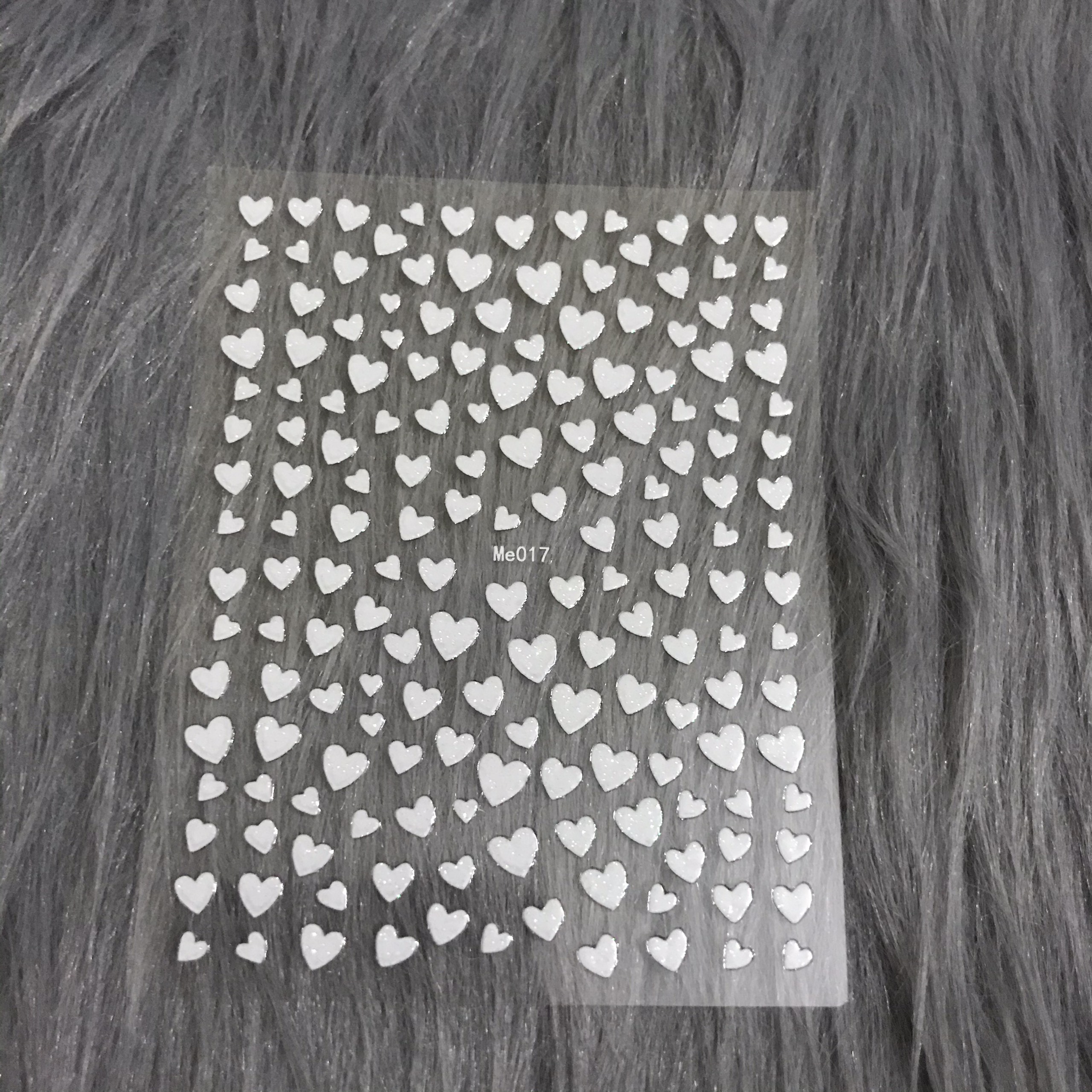 Sticker tim 5d dập nổi dán móng