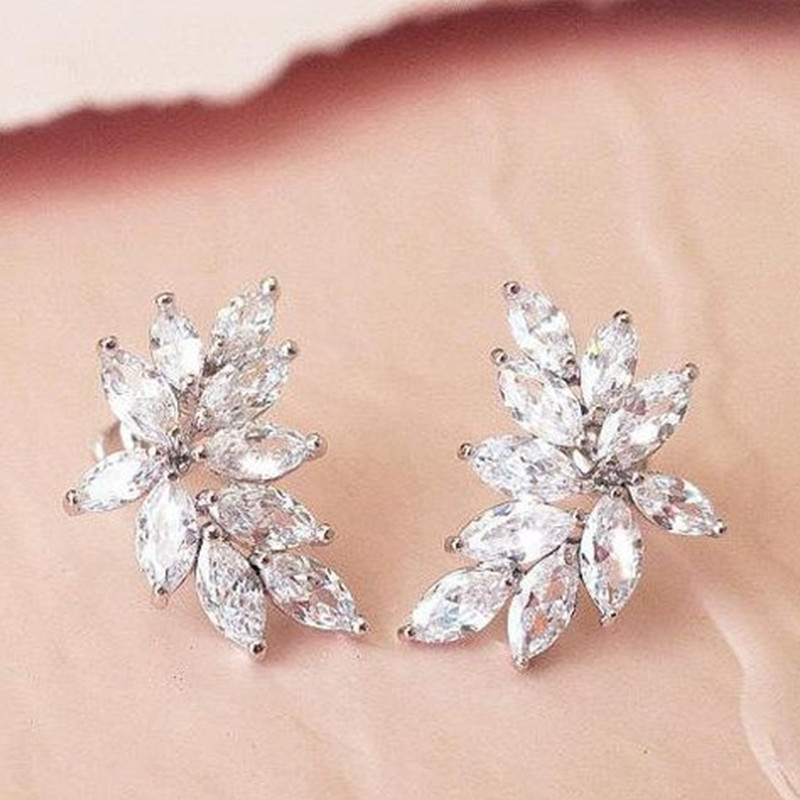 Bông tai nữ đính đá cao cấp phụ kiện trang sức đi tiệc sự kiện Mely HA166