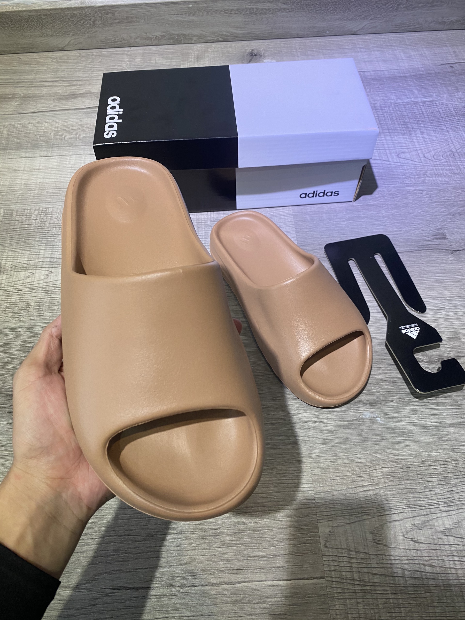 Dép adidas yeezy slide nam nữ (mẫu mới 2022)