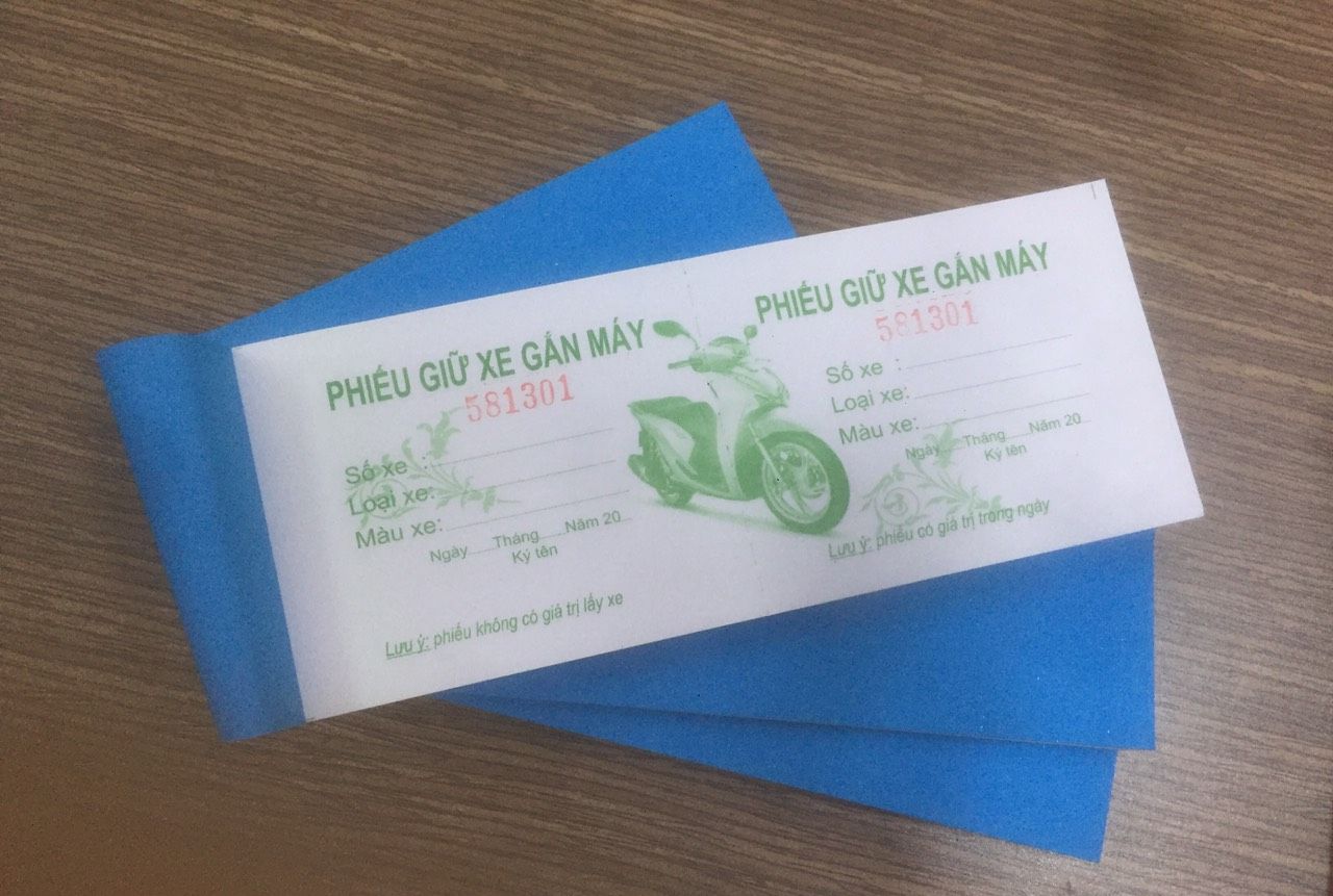 Combo 10 cuốn vé giữ xe máy có số nhảy