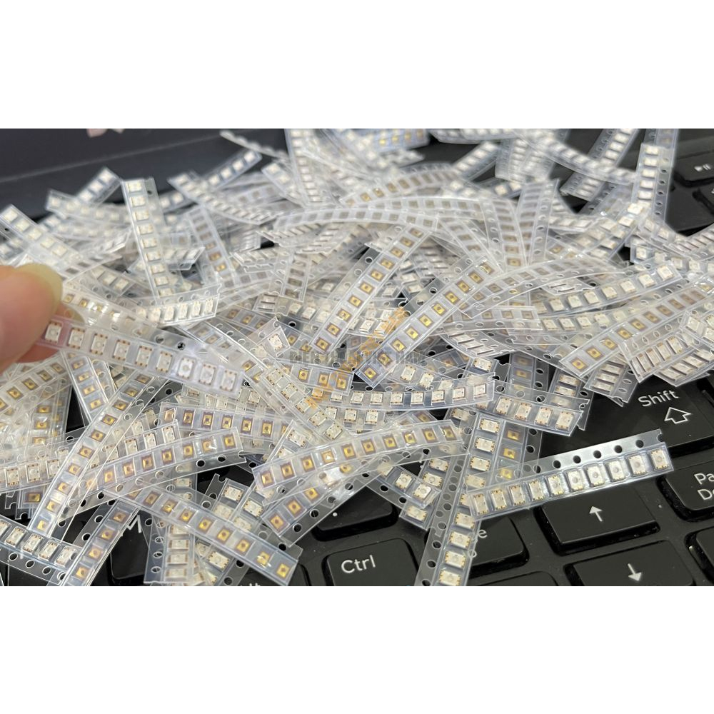 [Freeship]Nút Nguồn Công Tắc ngang dọc 2 chân 4 chân