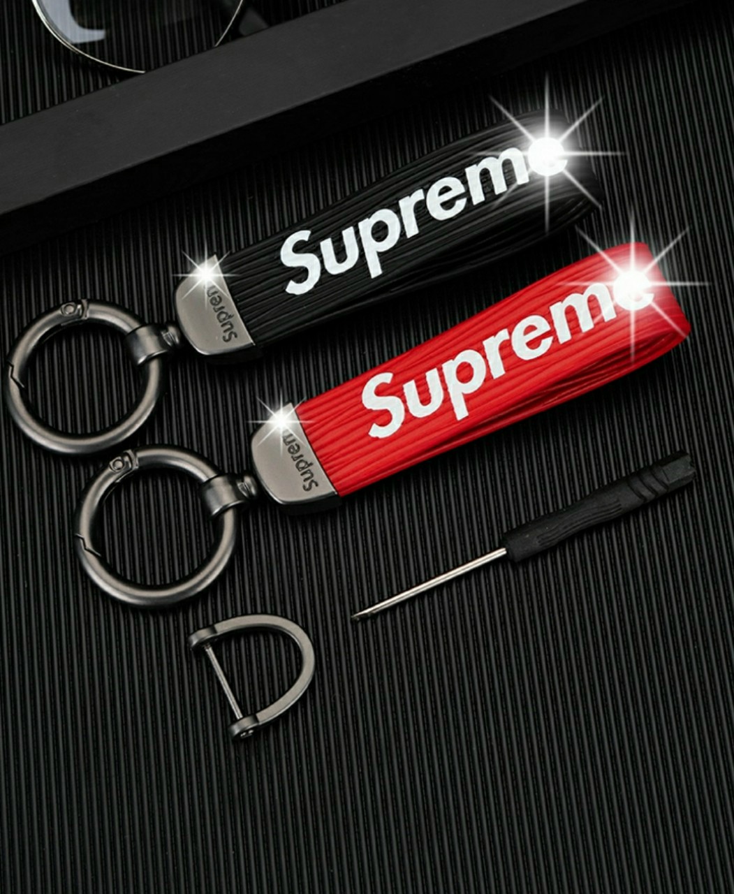 Móc Khoá Supremer Siêu Đẹp