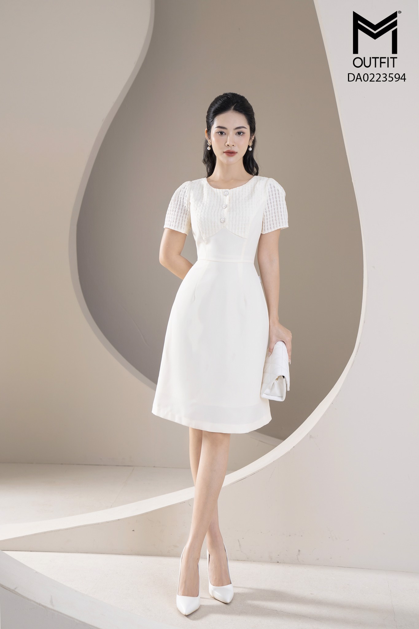 Đầm dáng A, nẹp bong đính cúc TT