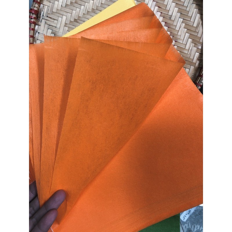 Tập 50 tơ` giấy mếch lụa gói hoa khổ 60*60cm