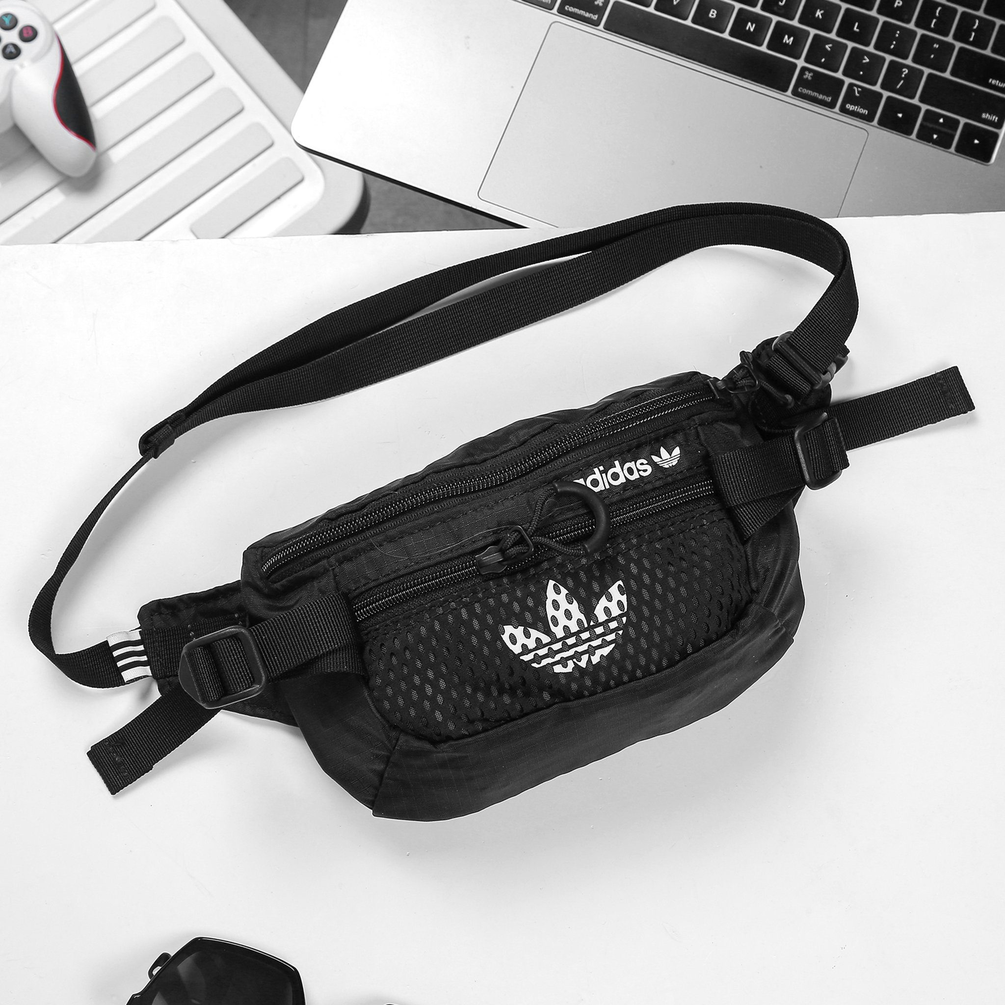 Túi Bao Tử Adidas GN2233 Belt Bag