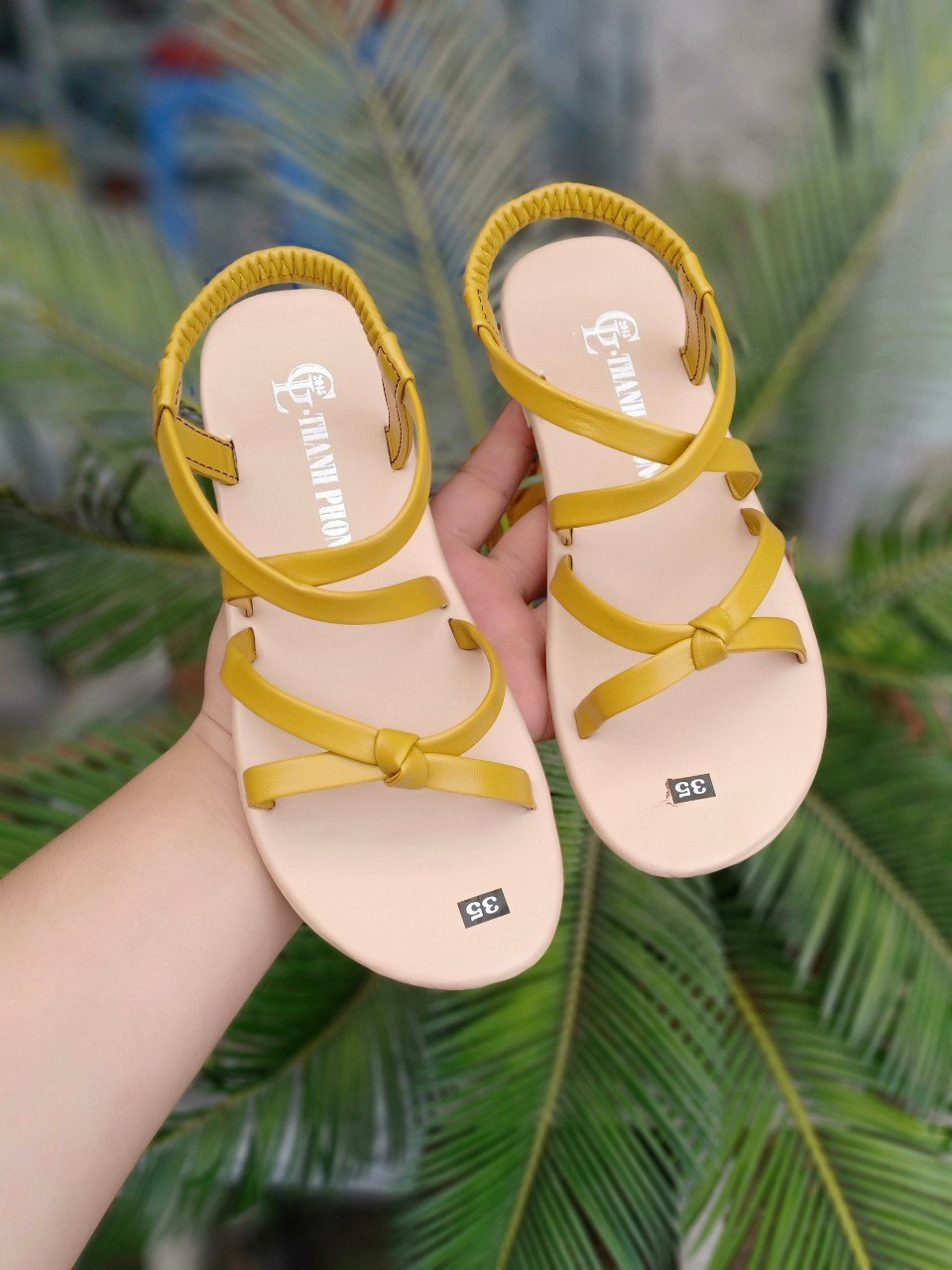 GIÀY SANDAL NỮ ĐẾ BỆT QUAI THUN 1 NÚT THẮT