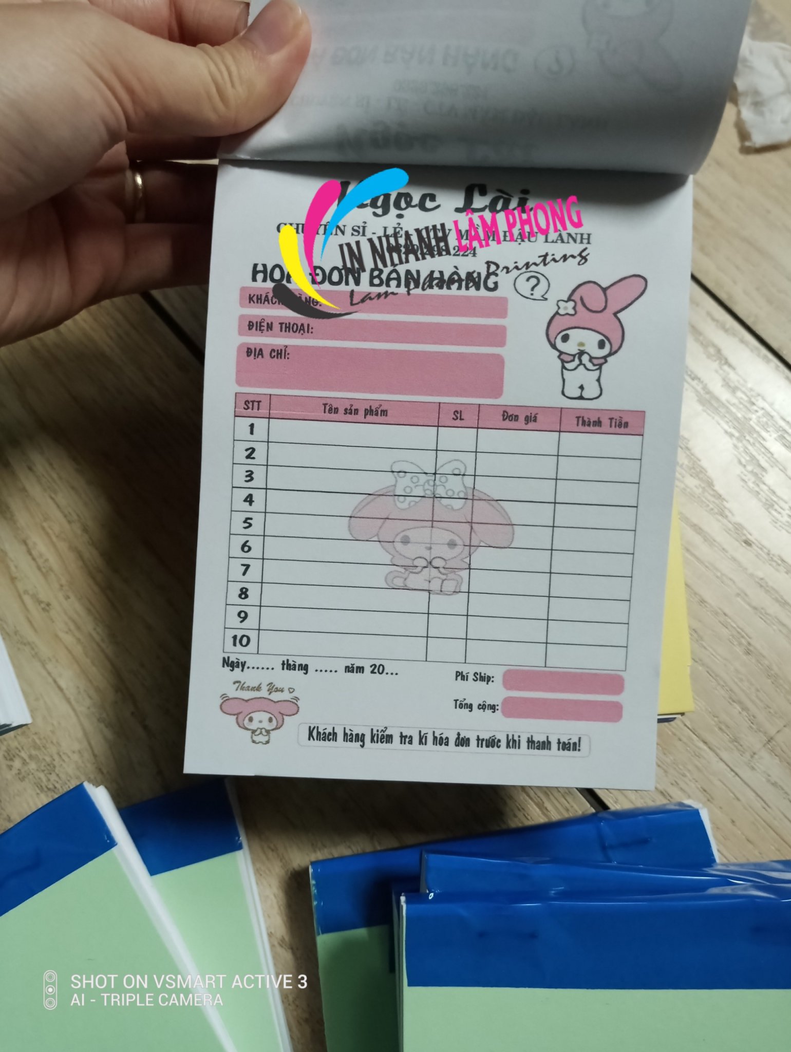 (Free Ship) Cuốn 100 Tờ Hoá Đơn Bán Lẻ Cute Size Lớn 15*21