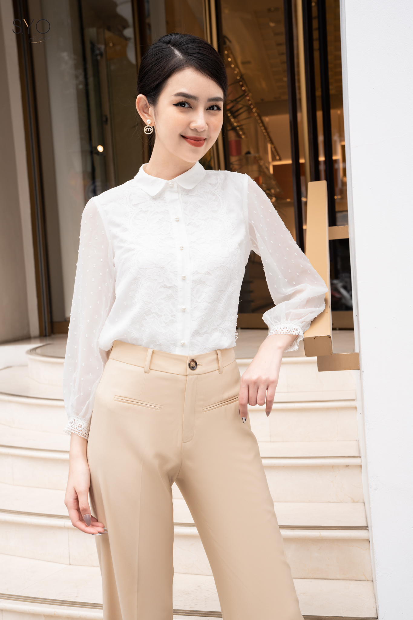 Áo sơ mi voan chấm phối ren A1012-22