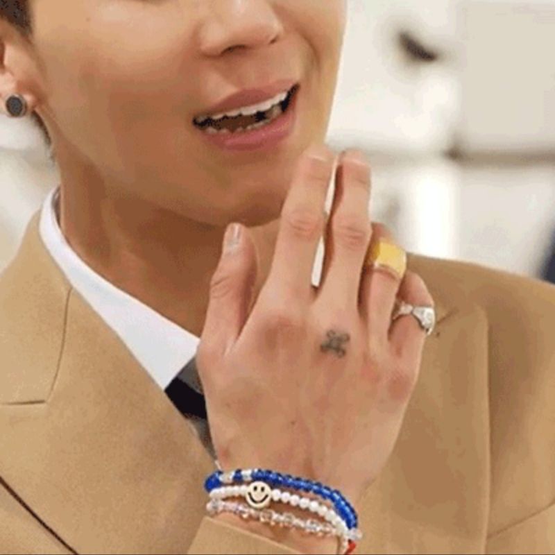 Vòng tay hạt cườm cheap moment Mino Winner