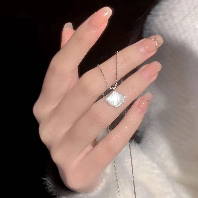 Simple%20Moonstone%20Shell%20Pendant%20Necklace%20Silver%20Color%20Clavicle%20Chain%20Choker%20For%20Women%20Girls%20Elegant%20Jewelry%20Accessories%20Gifts%20YINGYING%20-%20Image%204