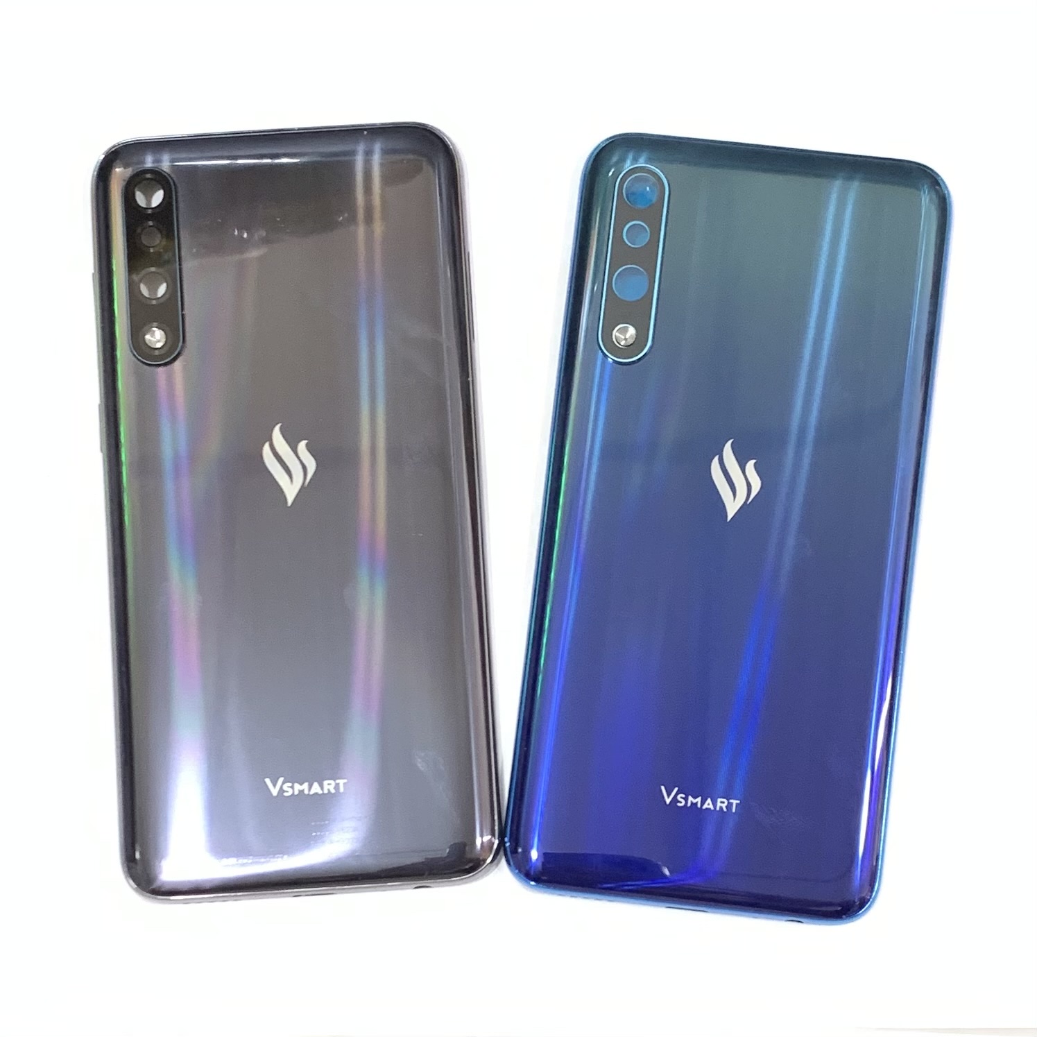 Lưng Vsmart Live / V-smart Live liền kính camera