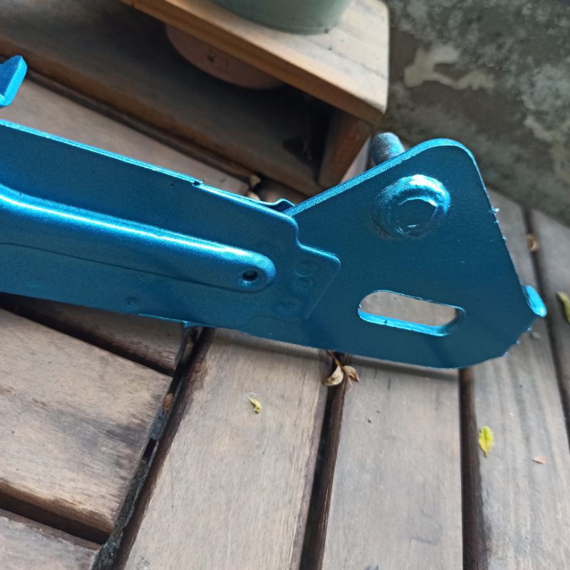 Gấp càng sau cub 82 màu xanh lơ