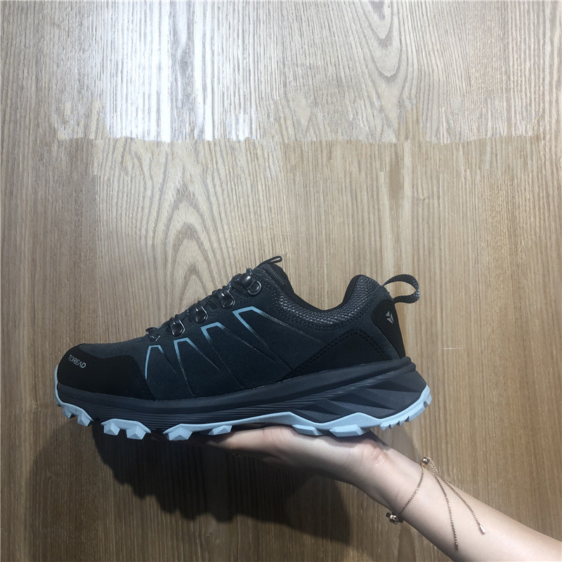 non slip hiking boots women's