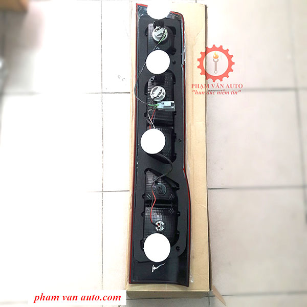 Đèn hậu Ford Transit 2012 - 2021 Hàng Xịn JMC