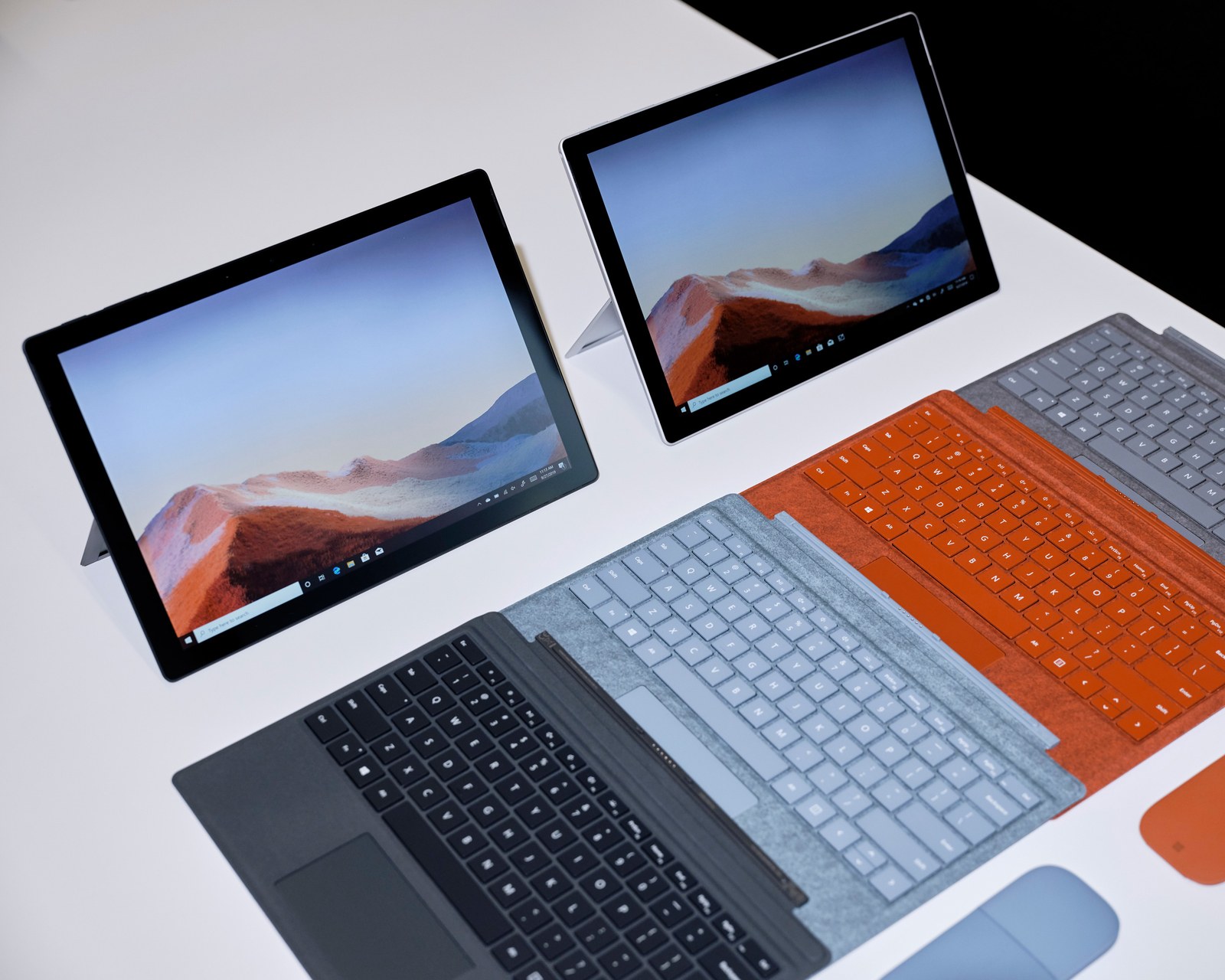 Microsoft Platinum Surface Pro 7 I5 8gb 128gb Business Edition With Windows 10 Pro Alcantara Typecover All Ms Surface Lazada Singapore