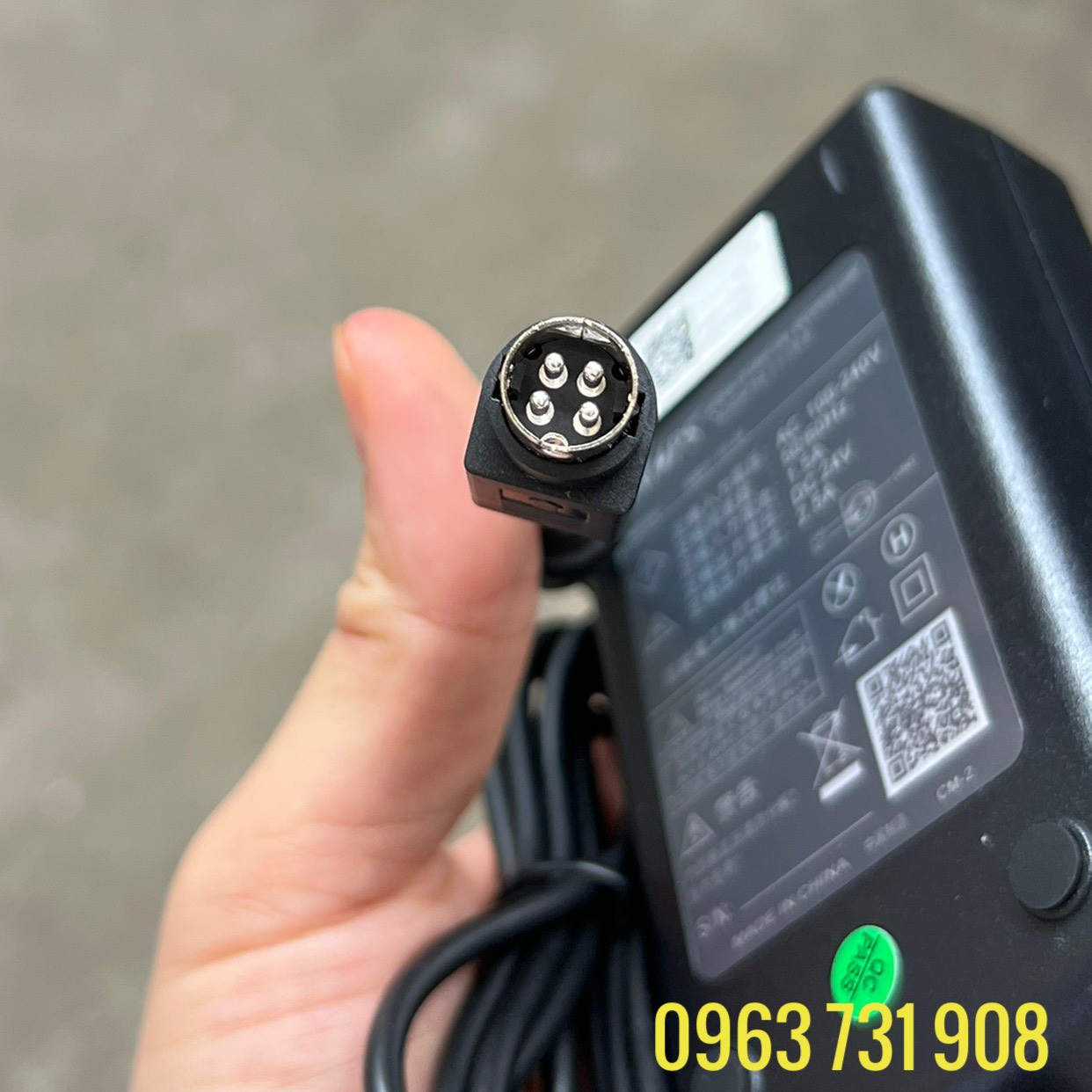 Adapter nguồn máy bán hàng 24v 2.5a chân 4 pin