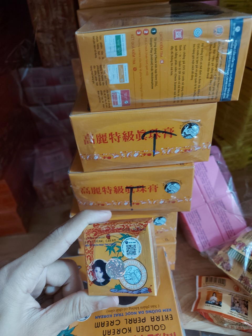 KEM SÂM VÀNG LỐ 12 HỘP