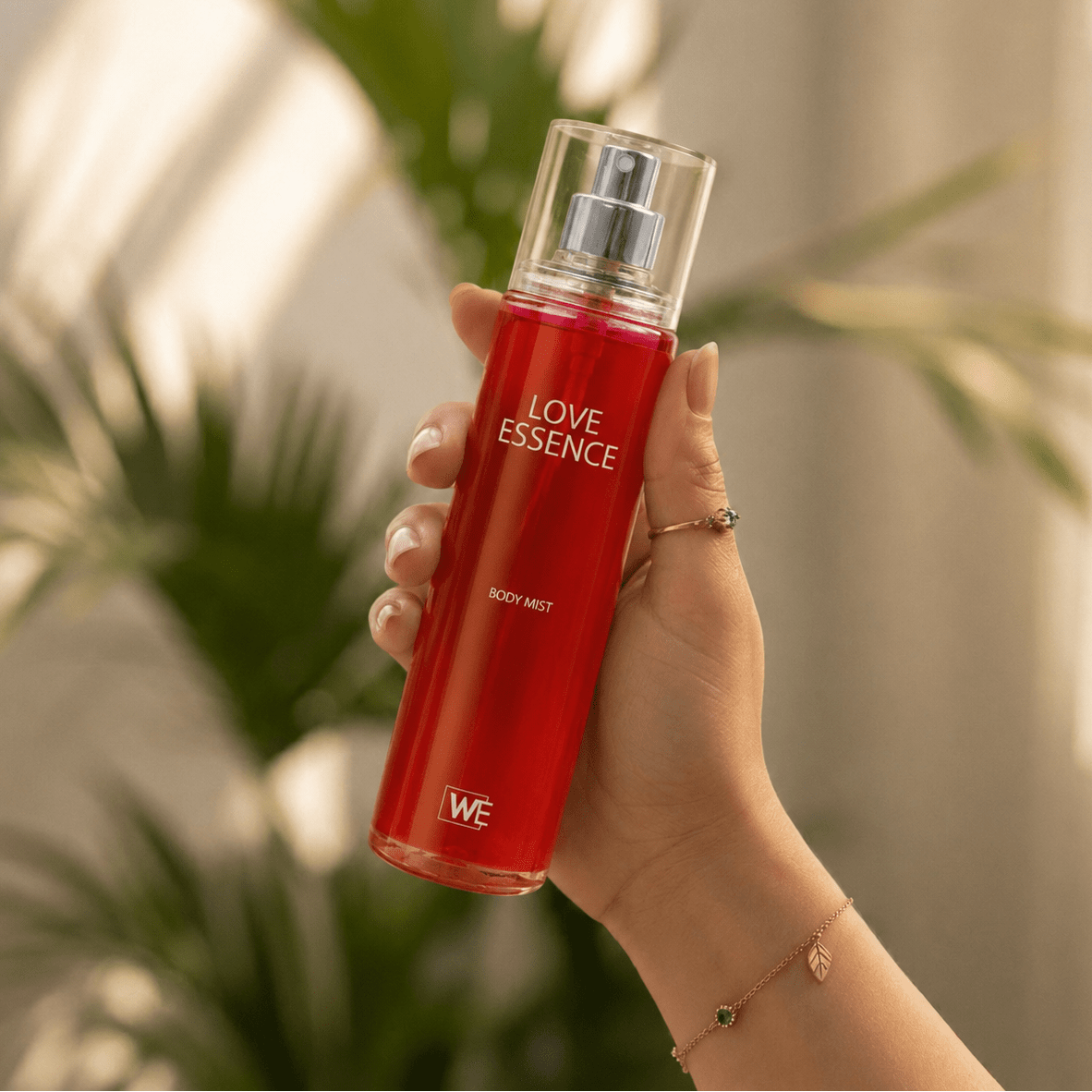 Walkeaze%20Love%20Essence%20Body%20Mist%20For%20Women%20-%20150%20ml%20-%20Image%202