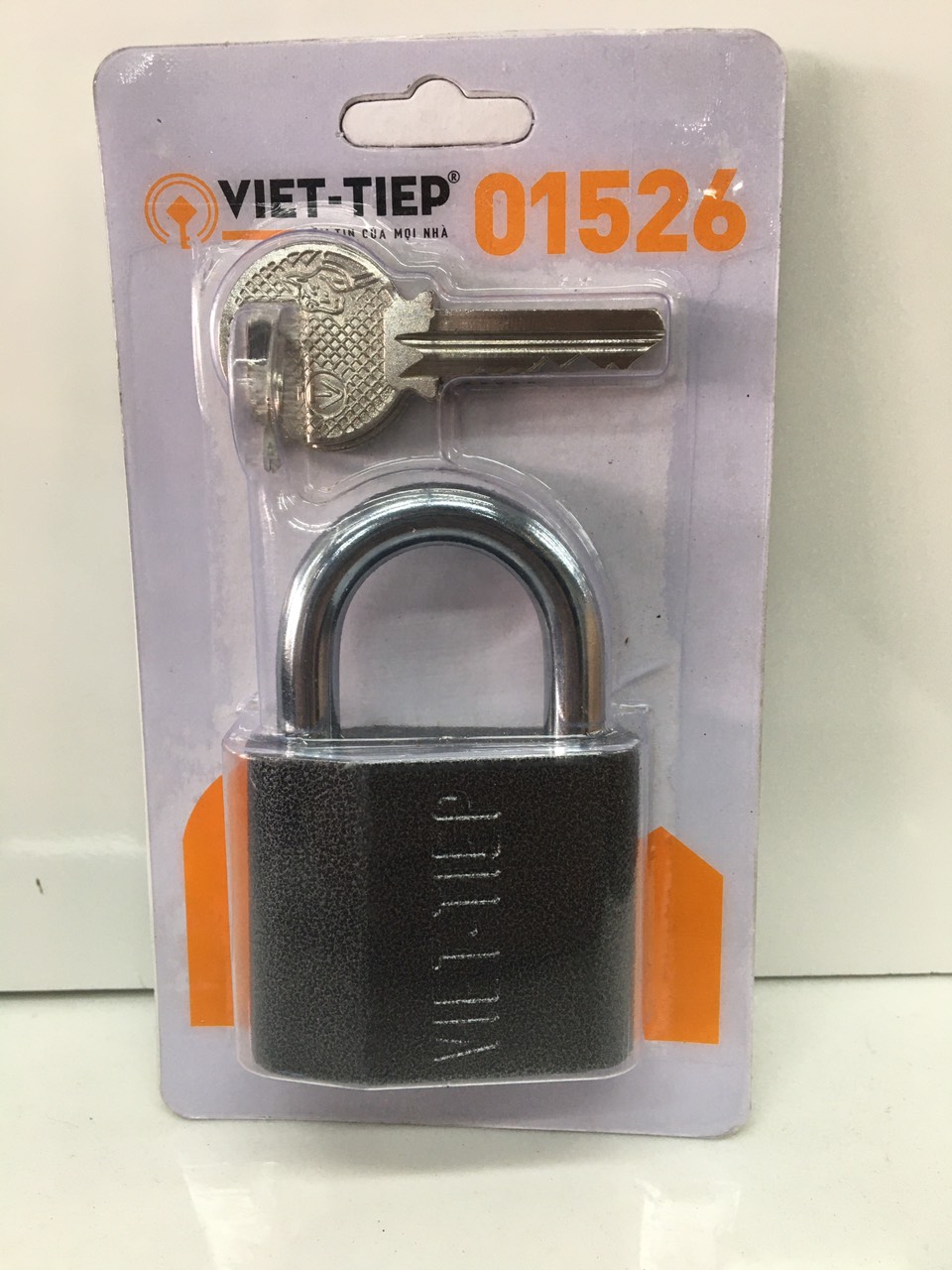 Khóa treo Việt Tiệp gang đen 01526, phi 8
