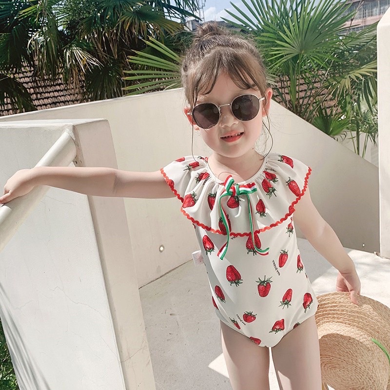 Bikini dâu tây cho bé gái