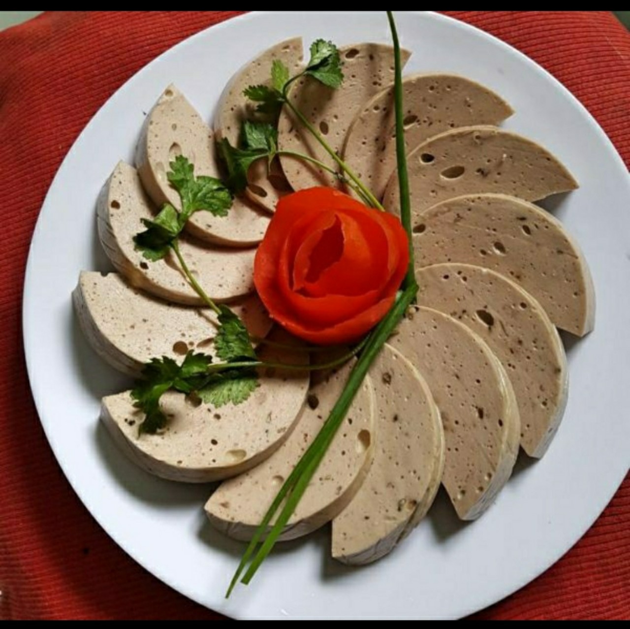 2 CÂY CHẢ LỤA(HEO) CÔ 4 ĐẶC SẢN BÌNH ĐỊNH (1 CÂY 400 GRAM)