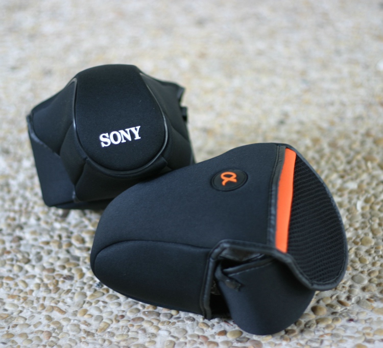 Túi chống sốc bảo vệ máy ảnh Sony