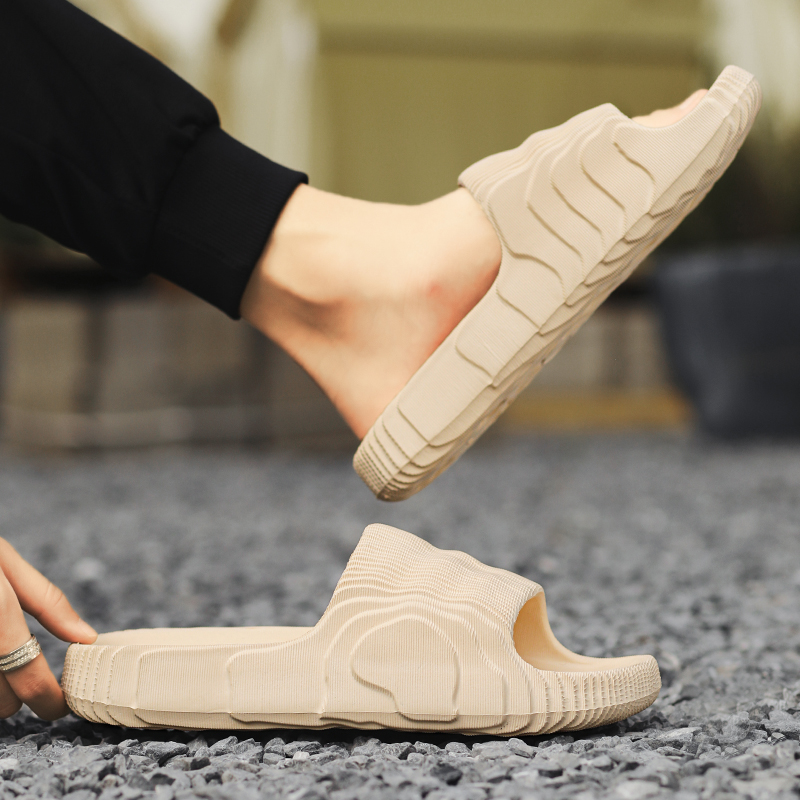 【New release】 Summer Wear Couples EVA Indoor Flip-Flops Slippers.
