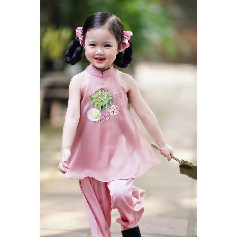 Set áo cổ yếm bánh chưng hoa sen BC1 tết kèm quần lụa cho bé gái