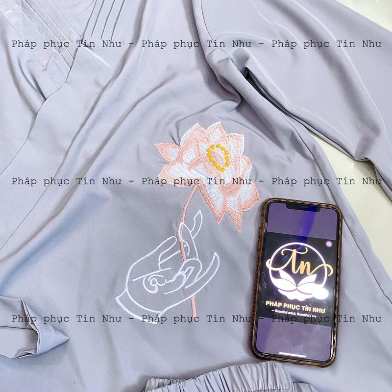 Pháp phục đi chùa thêu sen tay phật đắp chéo thắt dây