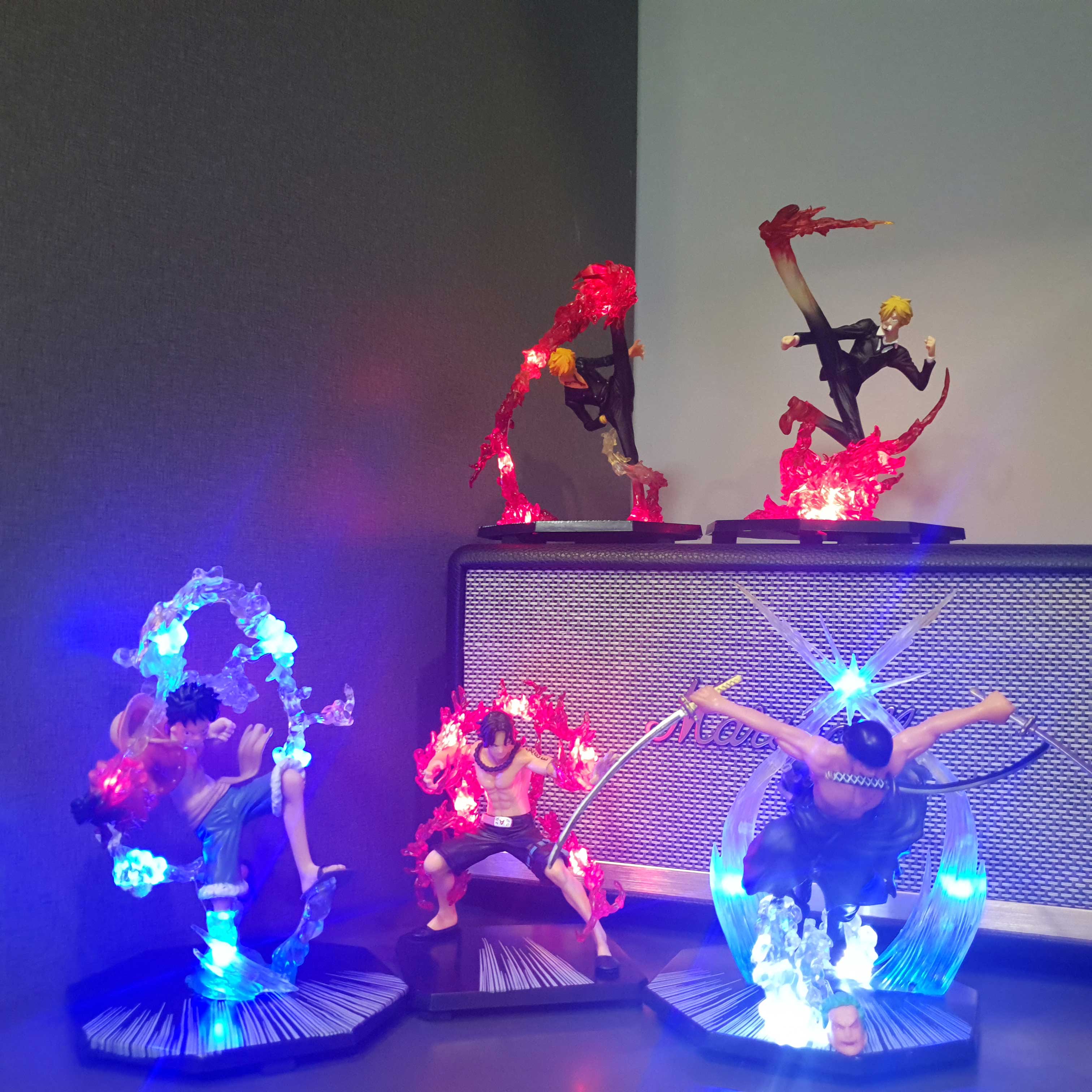 Mô hình Sanji đá lửa 17 cm - One Piece
