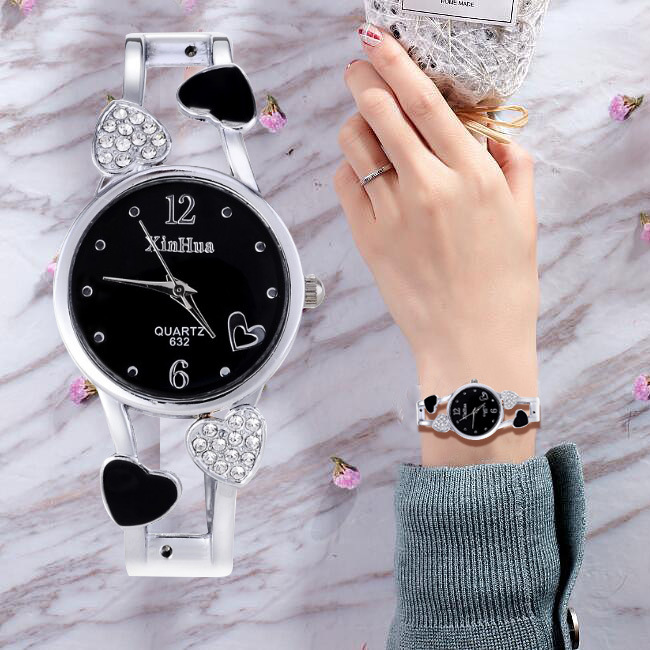 %E3%80%90Essential%20Good%20Item%E3%80%91Xinhua%20Women's%20Diamond-Encrusted%20Bracelet%20Watch%20-%20A%20stylish%20and%20versatile%20timepiece%20designed%20for%20modern%20women,%20featuring%20elegant%20diamond%20embellishments%20and%20a%20timeless%20design%20that%20complements%20various%20styles.%20-%20Image%202