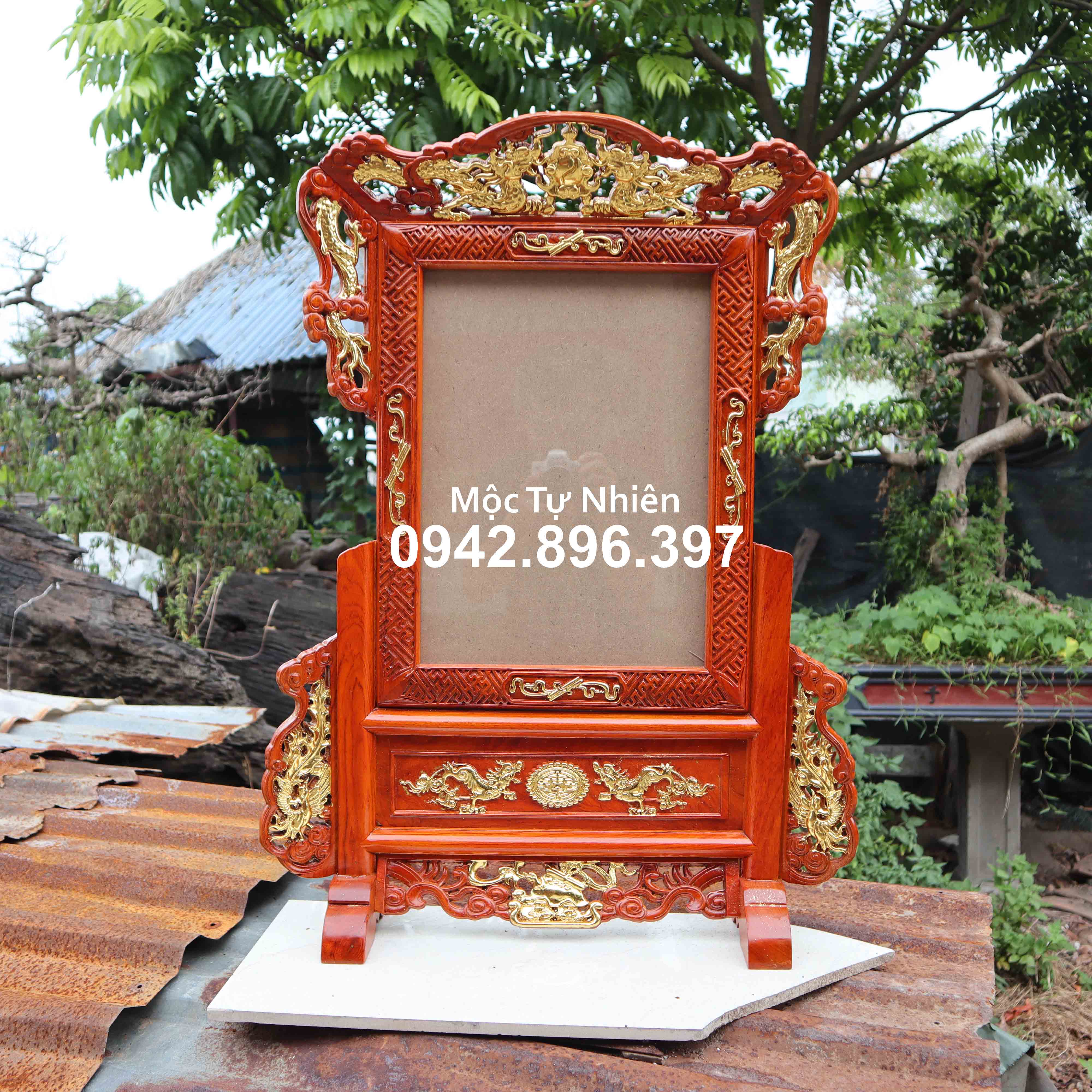 Khung ảnh bàn thờ tứ linh long,ly,quy,phụng gỗ hương rát vàng 2 cỡ ảnh thờ