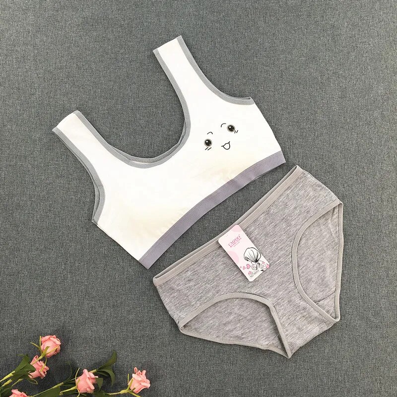 HOT%20Cute%20Smiling%20Girl%20Bra%20+%20Panties%20Set%20Development%20Period%20No%20Steel%20Ring%20Cotton%20Vest%20Type%20Sports%20Comfortable%20Bra%20Set%208-16Y%20-%20Image%207