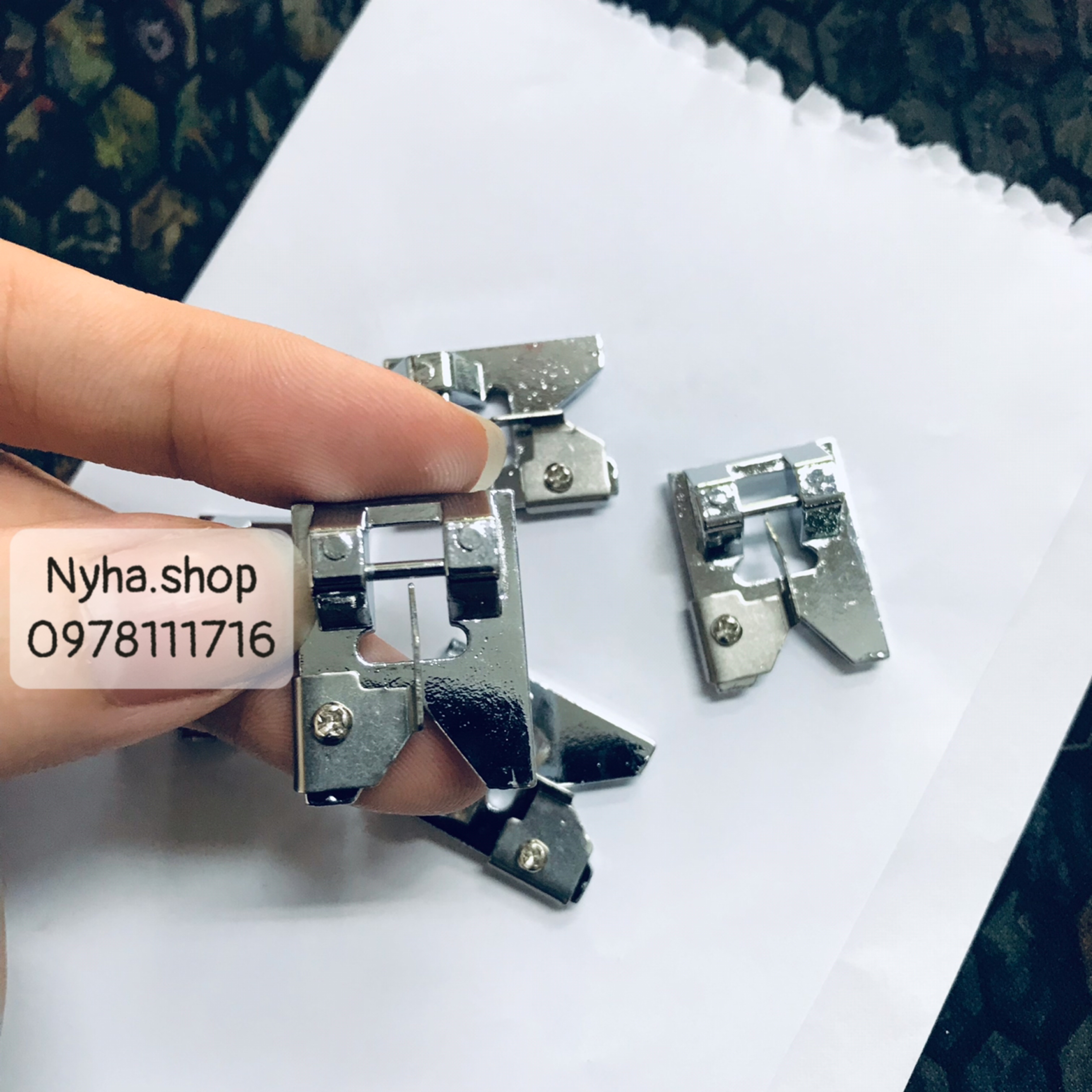 Chân vịt thêu nổi máy may gia đình