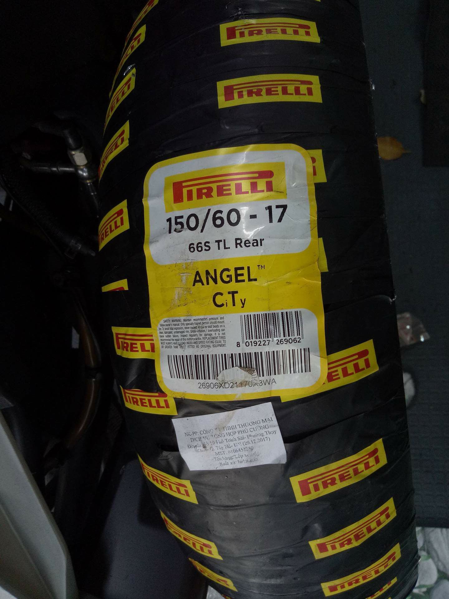 Vỏ Pirelli 150/60-17 Angel City (150011)