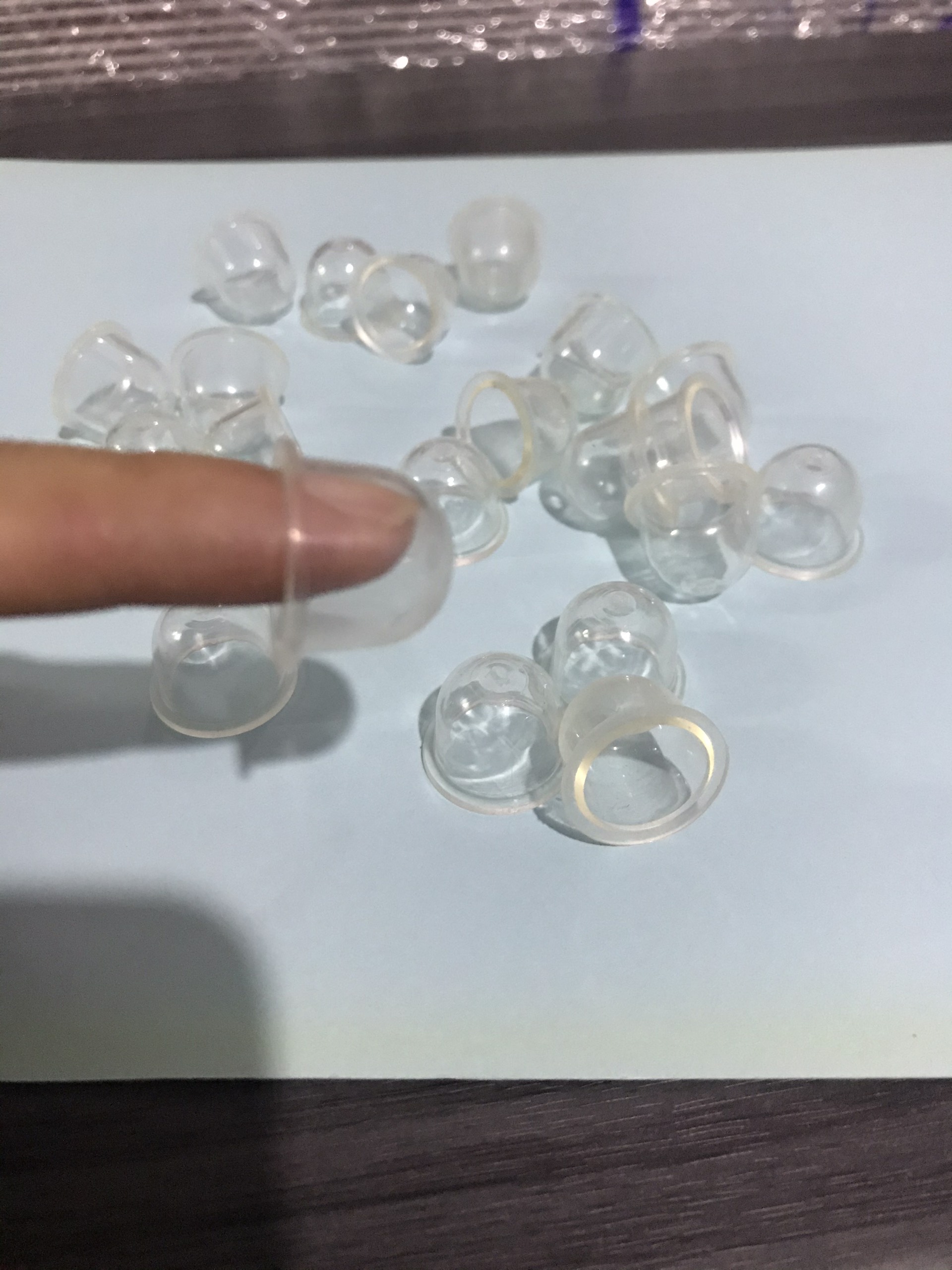 ( 5 CÁI) Vú bơm bình xăng con máy cắt cỏ./ Núm bơm xăng.