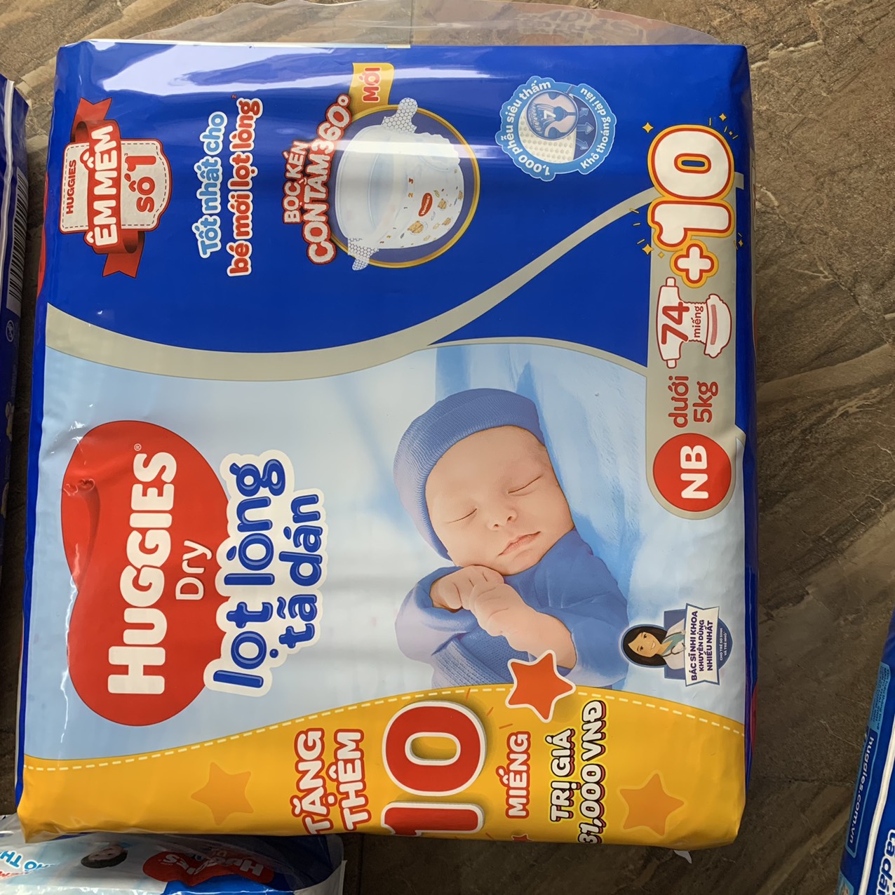 Bỉm-Tã dán Huggies side L 42 miếng (9-14kg)