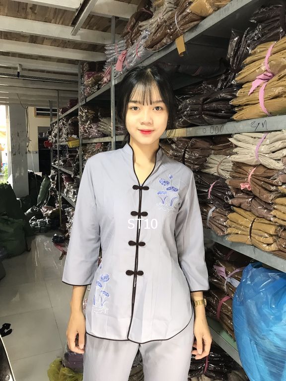 Đồ Lam Đi Chùa mẫ sẩm thêu sen