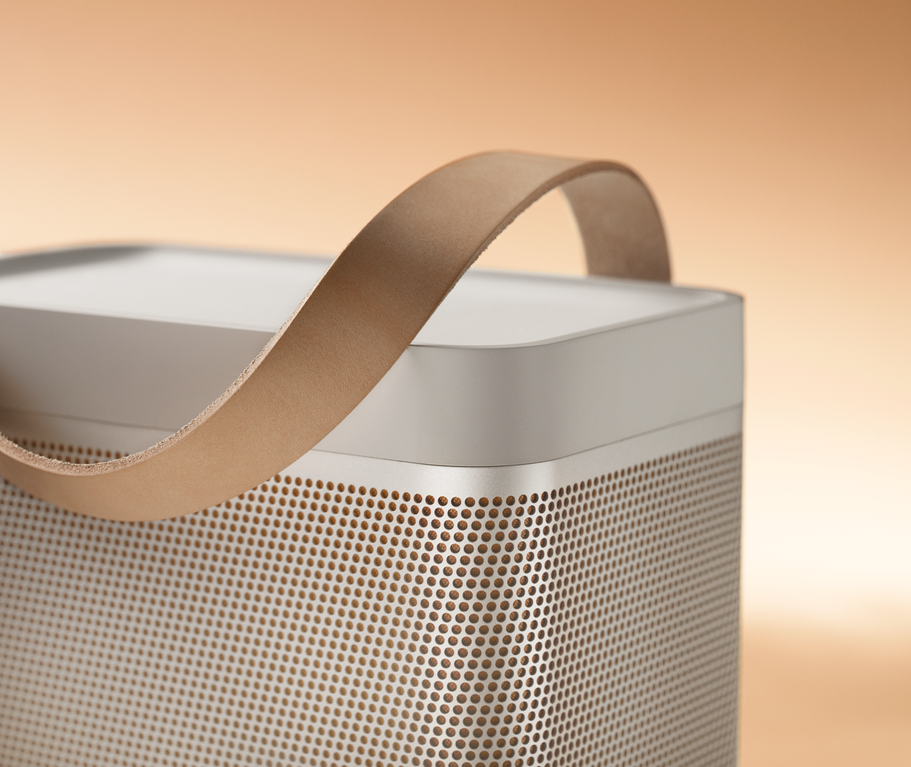 Beolit 20 - Loa Bluetooth mạnh mẽ