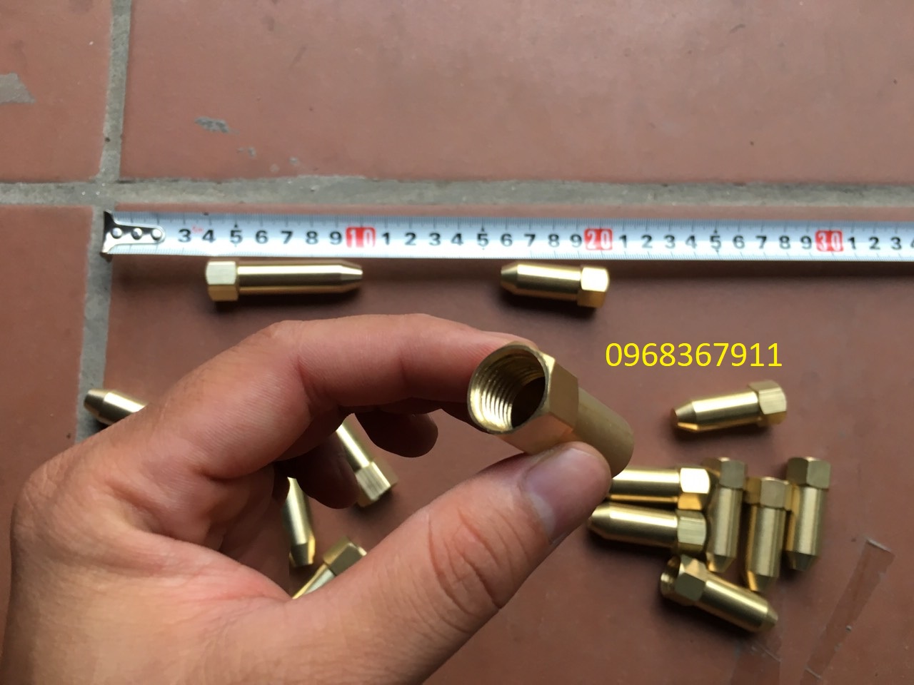 Béc rửa xe đồng thau