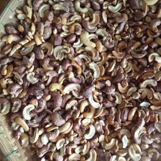 Hạt Điều Rang Muối Loại Vỡ 500g Bò Đội Nón