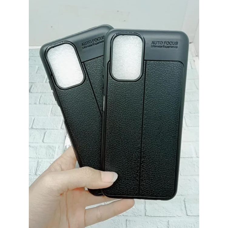 Ốp lưng Xiaomi Redmi Note 10 pro vân da đen auto forcus siêu bền chống trơn trượt