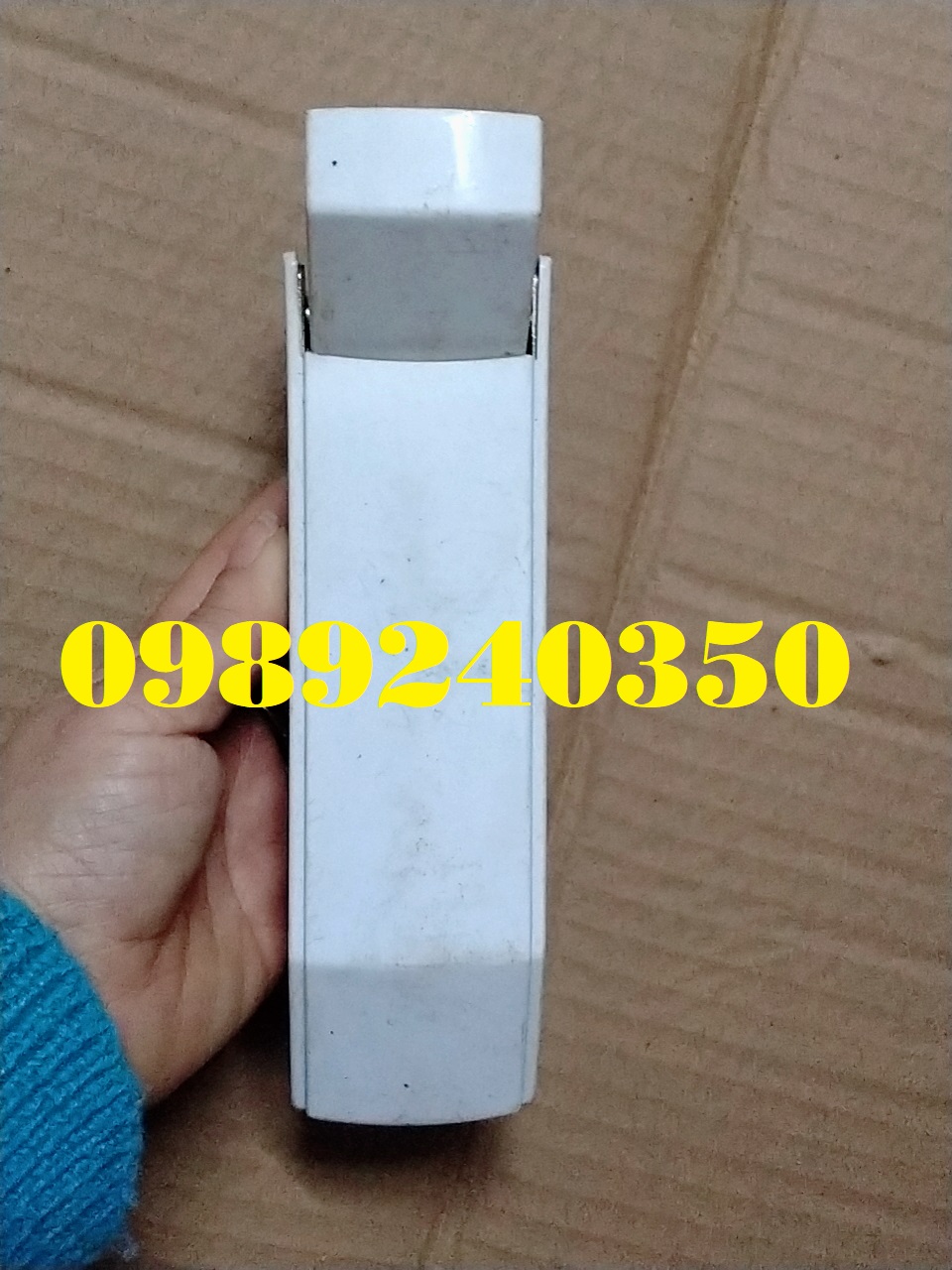 Bản lề tủ đông, tủ bảo quản mới chính hãng