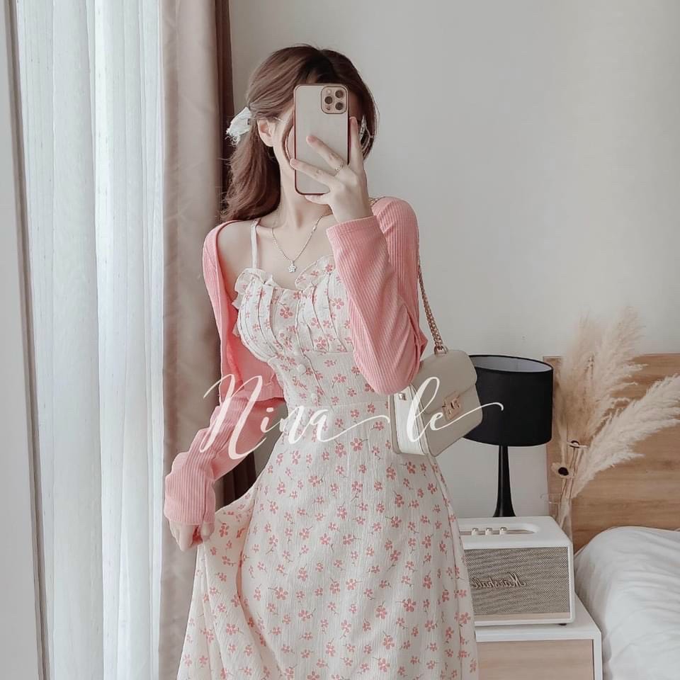 Sét đầm lụa 2 dây hoa nhí xếp ly ngực phối nút, kèm áo khoác gân mẫu mới nhất siêu xinh