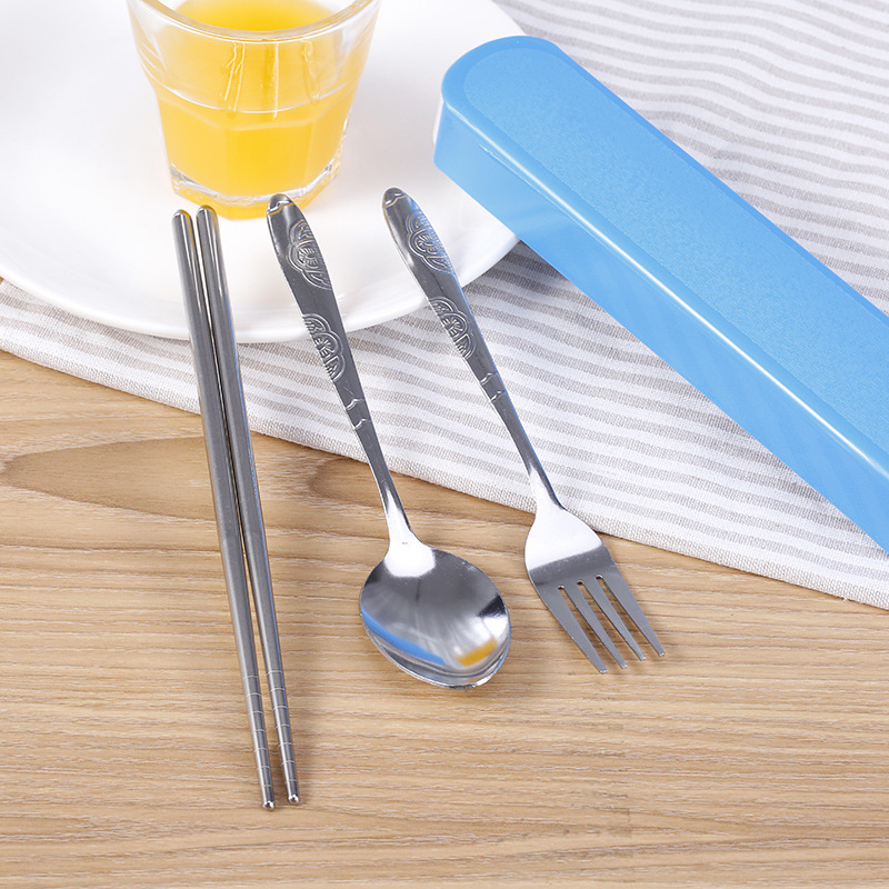 Đũa Thìa Dĩa Hoa Văn INOX Có HỘP Đựng