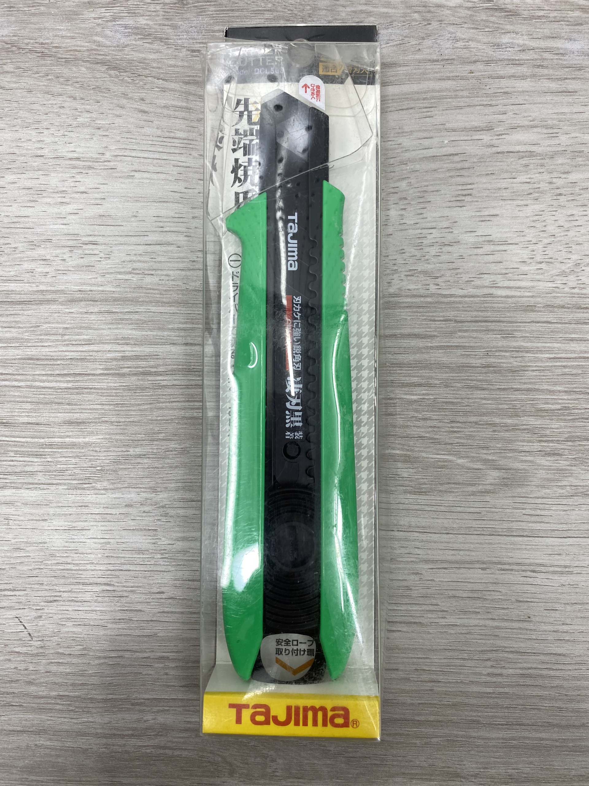 Dao rọc giấy Tajima DCL 500