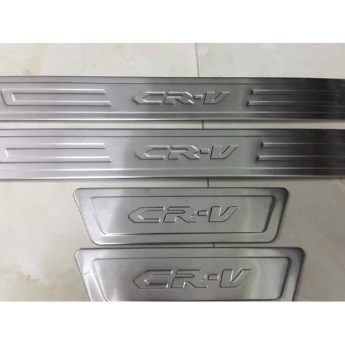 Ốp bậc cửa , nẹp bước chân ngoài xe honda crv 2018-2022 inox cao cấp