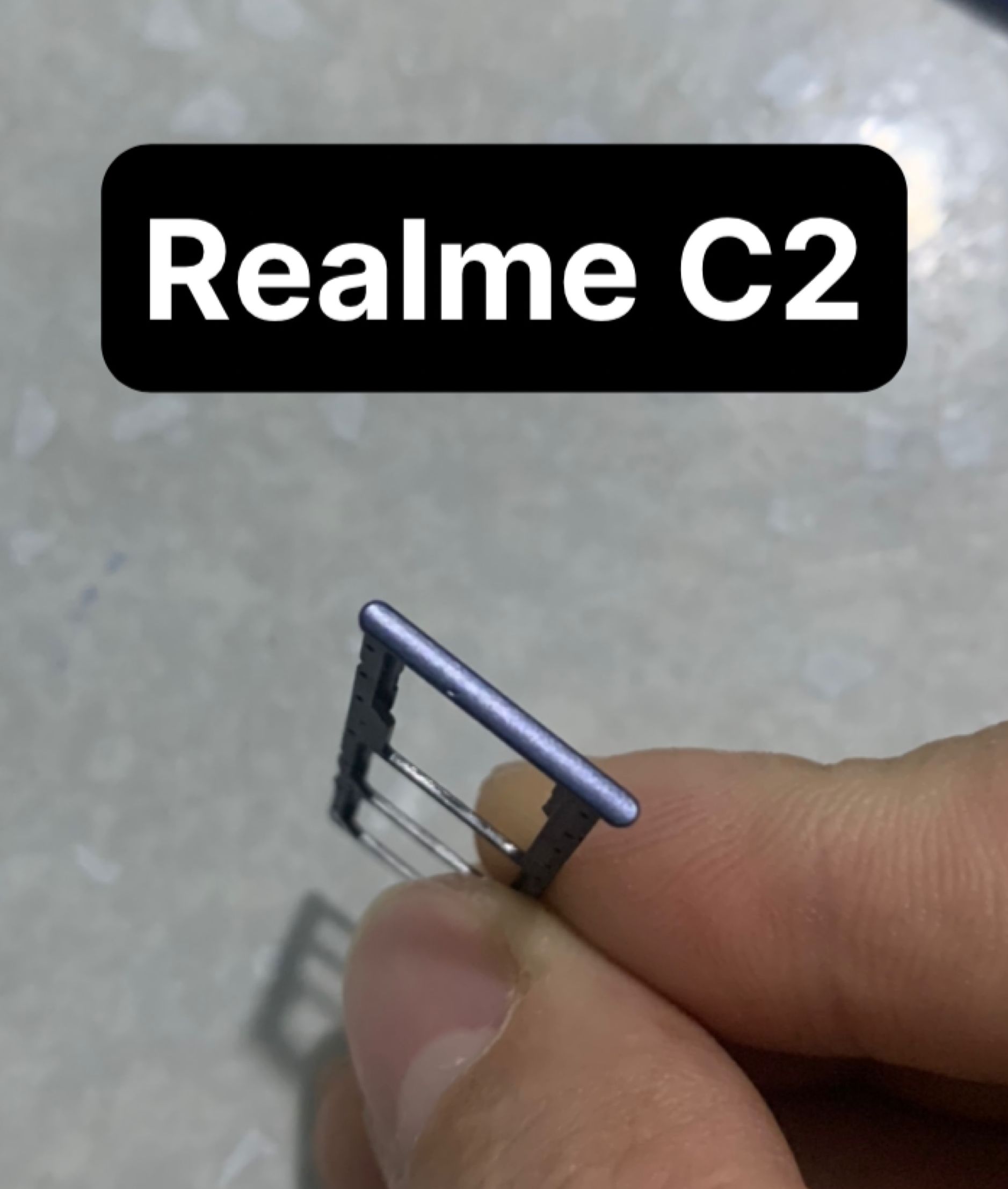 khay sim Realme C2