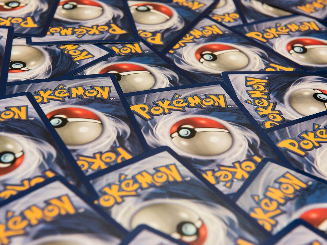 Pokémon Go Trading Cards Box: Collectible Set - A1000. 